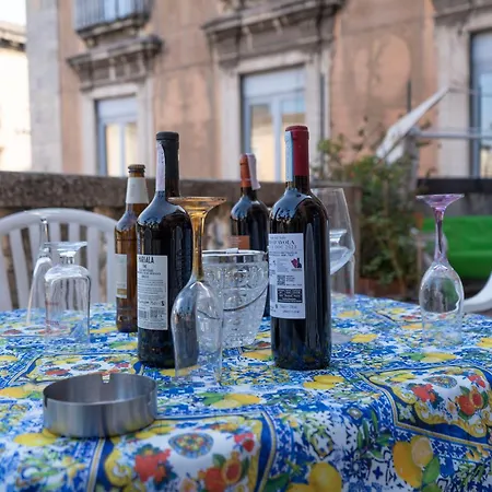 John Mary House Apartmán *